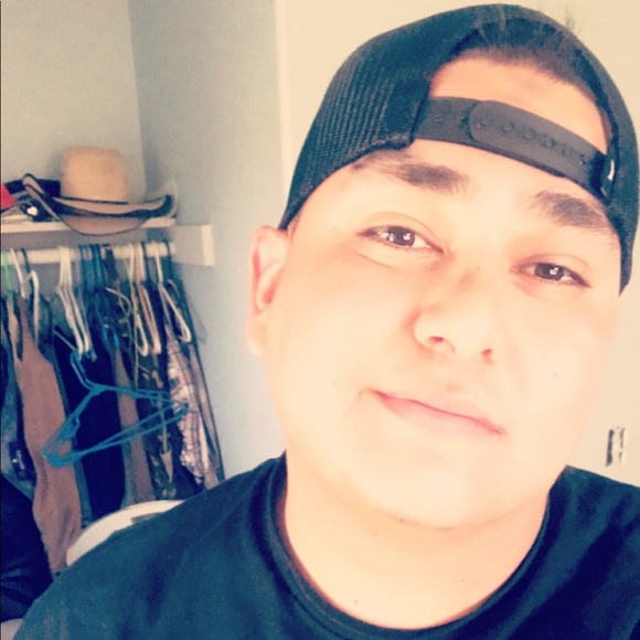 Meet your Posher, Valente - Picture 1 of 1